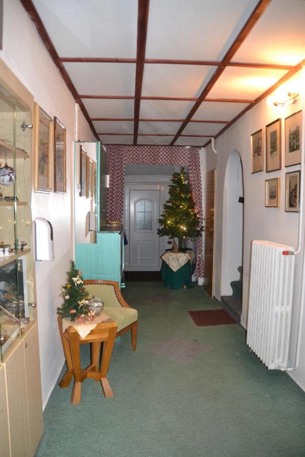 Pension U Akatu Praag Buitenkant foto