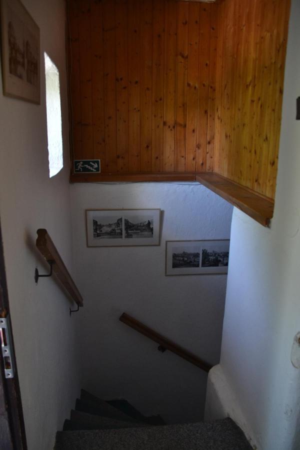 Pension U Akatu Praag Buitenkant foto